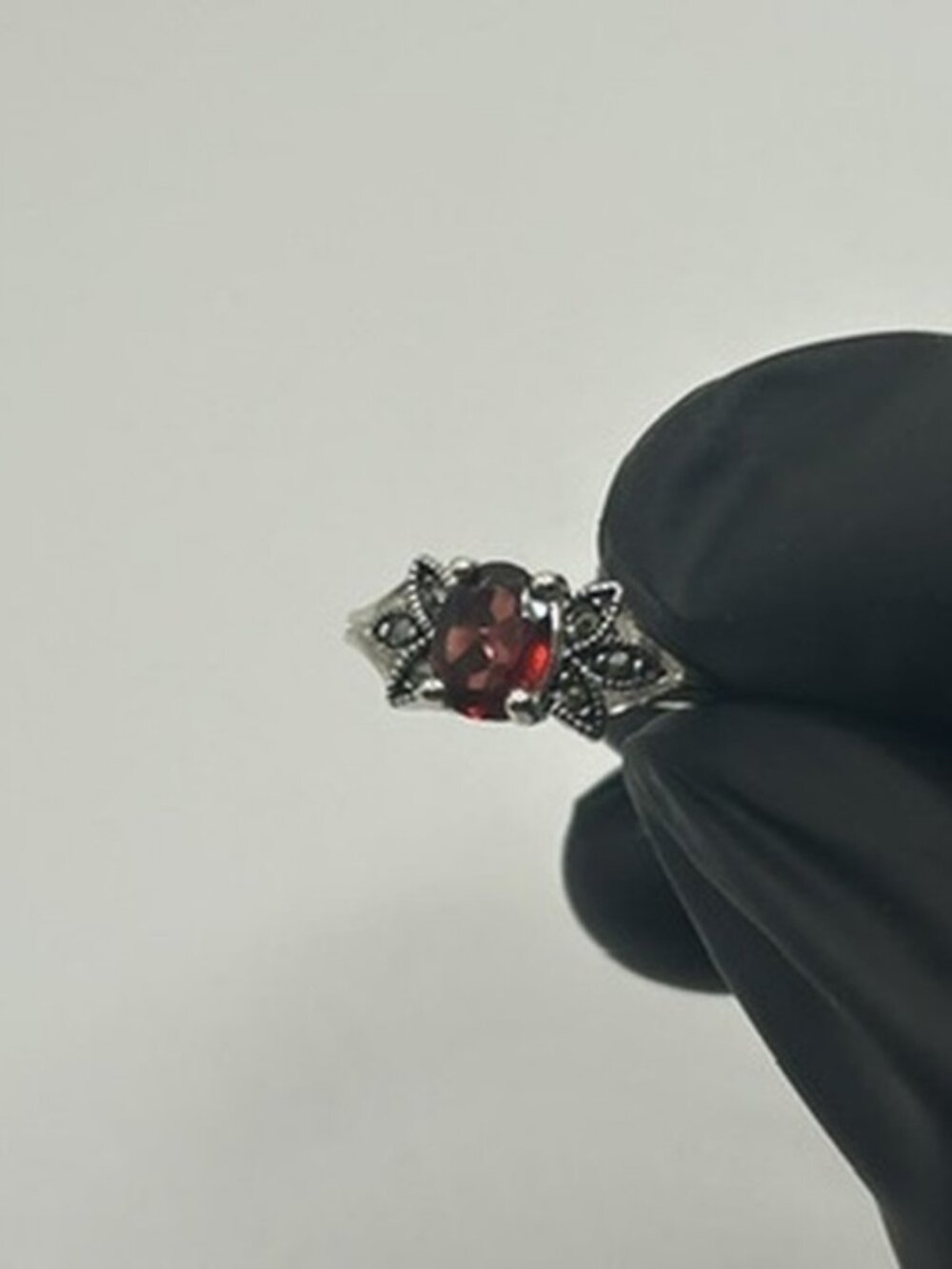 Vintage Sterling Silver Garnet Ring Womens Size 8 Genuine Red Gemstone 925